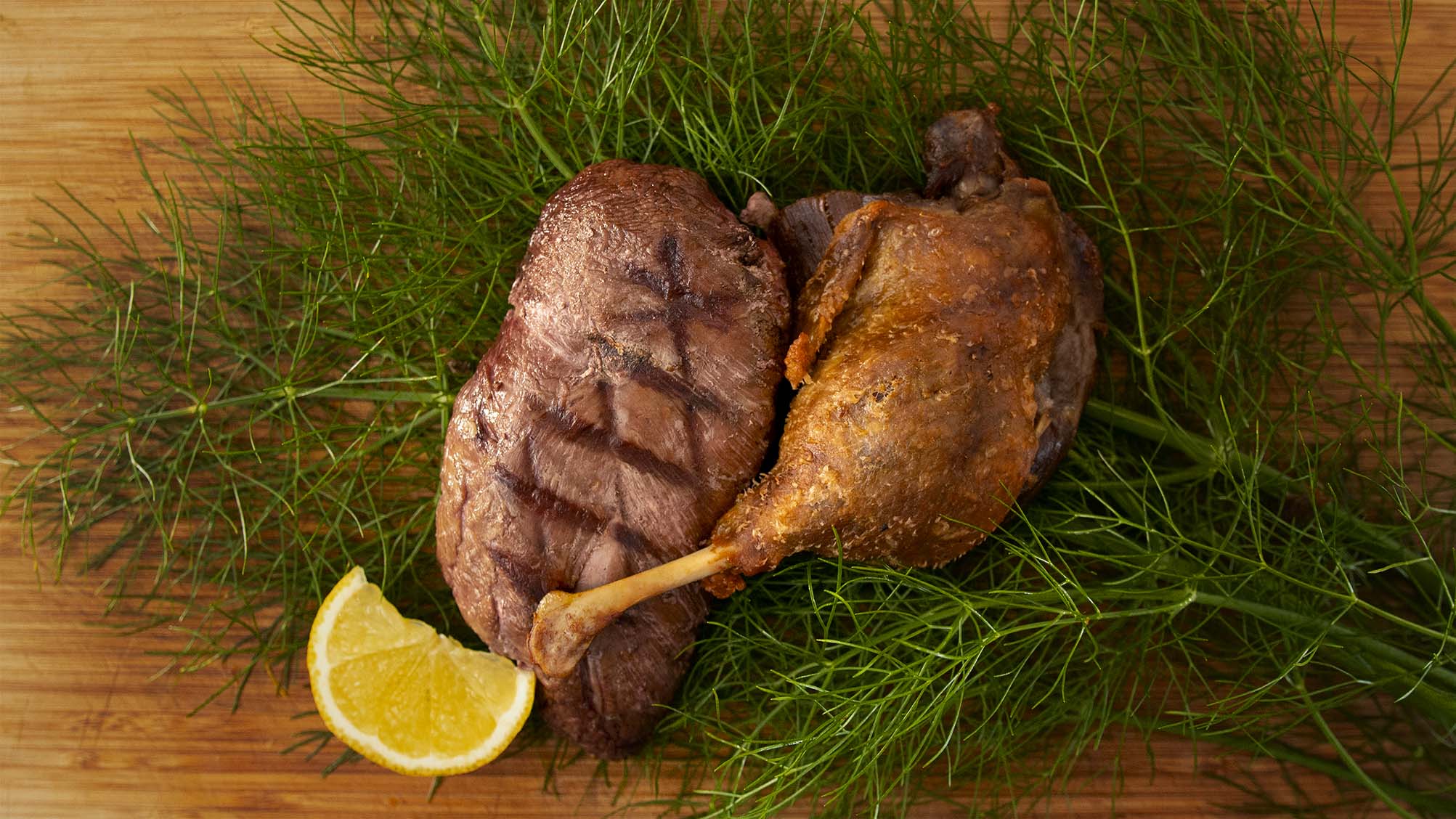 Boîte gourmande (2 cuisses confites et 2 poitrines de canard)